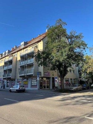 Charmante 2-Zimmer-City-Wohnung, vollmöbliert mit Balkon zum sofortigen Selbstbezug