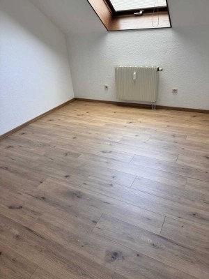 Schöne 4-Zimmer-Dachgeschosswohnung mit Balkon in Bad Boll