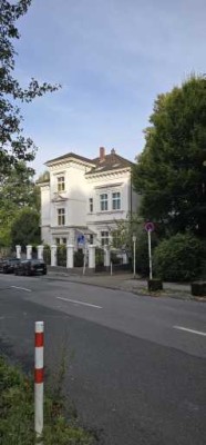 180 m² Wohnen in einer Jugendstilvilla nahe der Mülheimer Innenstadt