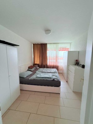 Stilvolle 4-Zimmer-Wohnung mit Balkon und Einbauküche in Weil Am Rhein