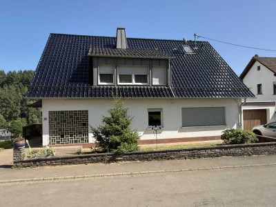 Teilweise vermietetes Wohnhaus mit viel Potenzial in ruhiger  Lage