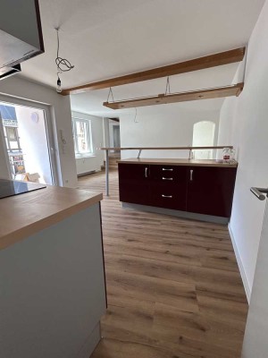 Charme trifft Moderne: Komplett sanierte 4-Zimmer-Wohnung im Fachwerkhaus