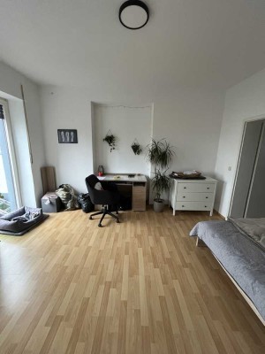 3 Zimmerwohnung mit Einbauküche & XXL Terrasse ab sofort zu vermieten !