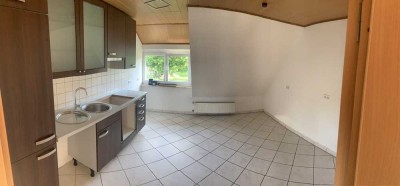 Exklusive 4-Raum-DG-Wohnung in Gechingen