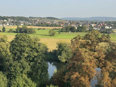 Einmalige Traumimmobilie zur späteren Eigennutzung mit unverbaubarem Fernblick oberhalb der Fulda