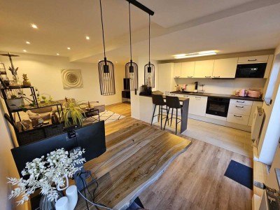 Neuwertige 2-Zimmer-Wohnung in bester Lage von Oberzell
