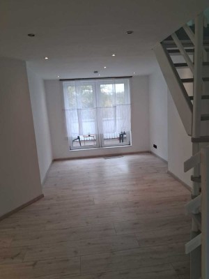 Helle 3-Zimmer Maisonette-Wohnung mit Balkon in Alt-Hamborn