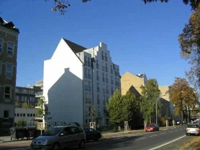 *** Günstige 1-Zimmer mit EBK, Aufzug, Gartenterrasse und Wannenbad in Uninähe!! ***