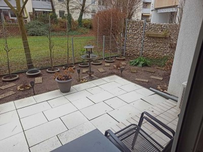 Erdgeschosswohnung mit Terrasse