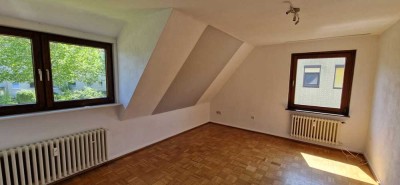 Geräumige 2-Zi Dachgeschosswohnung in Celle
