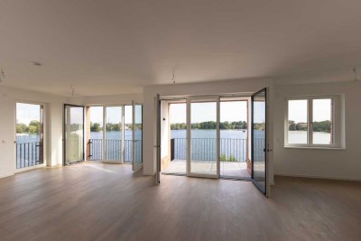 Exklusives Insel-Refugium Eiswerder: Erstbezug im Neubau mit Panoramablick, Wassergrundstück und EBK