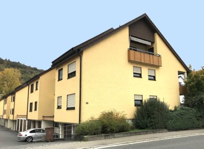 Gemütliche 2-Zim.-Wohnung mit zwei hervorragenden Loggien