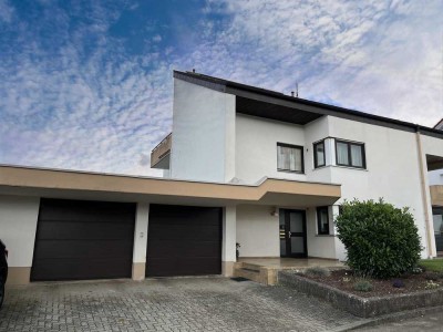 Wohnen in Schwabsberg - Dachgeschosswohnung mit Keller und Balkon