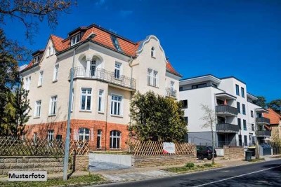 Freistehendes Mehrfamilienhaus (Jugendstilvilla) mit 3 Wohnungen - provisionsfrei