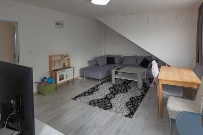 Kernsanierte 3-Zimmer-Dachgeschosswohnung in ruhiger Lage