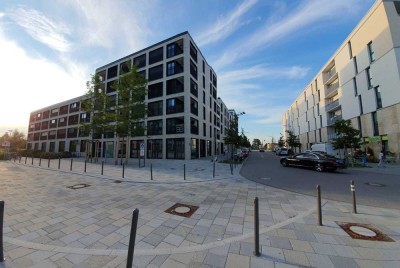 Exklusive, neuwertige, ruhige, sehr helle, Südlage, 1Zi-Whg mit EBK, 4.OG Schwabing-Domagkpark