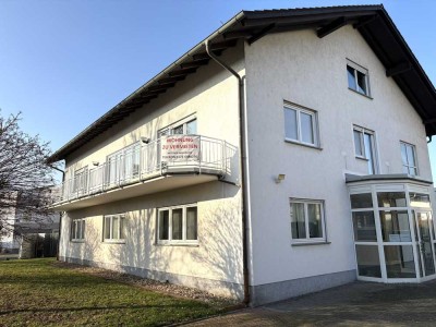 Großzügige 4 1/2 - Zi-Whg. - 173 qm - 1. OG - mit  Balkon & Garage!