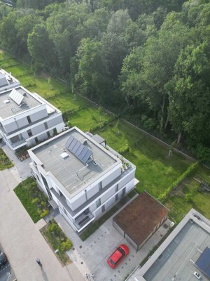 Neubauwohnung: Luxuriöse Wohnung im Grünen mit Balkon und EBK direkt an der Havel