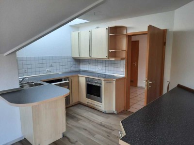 Moderne und sonnige 4-Zi.-Wohnung