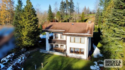 Traumhaus in idyllischer Lage mit vielseitigen Möglichkeiten