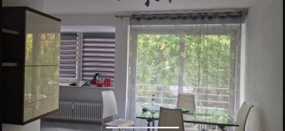 Exklusive, gepflegte 2-Zimmer-Wohnung mit Balkon in Berlin Grunewald (Wilmersdorf)