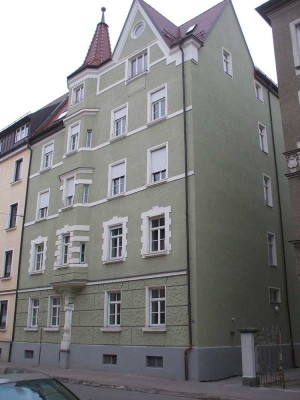 Helle 4-Zimmer Wohnung mit kleinem Balkon im 2. OG in Landshut-Nikola - RESERVIERT