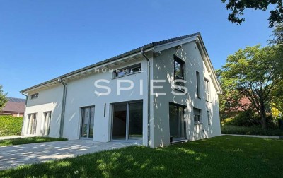 Erstbezug in Oyten: Neubau-Doppelhaushälfte mit Garten