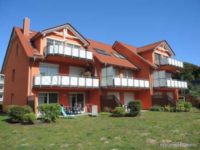 Koserow-Ostsee: 600 Meter bis zum Strand!
Gepflegtes 2-Zimmer-Apartment mit Kaminofen und Terrasse.