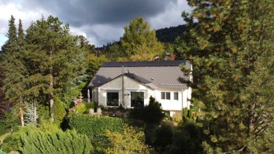 Saniertes Traumhaus 2010/spektakulärer Ausblick/ Top Energiewert!
+exklusiv eingerichteter Wohnung!