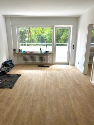 Erstbezug nach Kernsanierung: 1,5 ZW mit großem Balkon im Herzen von Neu - Isenburg
