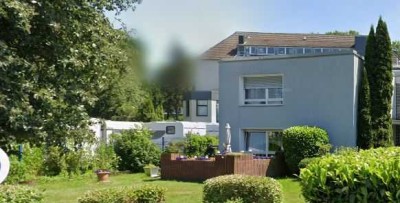 Schöne  Zimmer Wohnung in ruhiger Lage mit Balkon