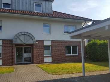 Helle, großzügige und gut gelegene Wohnung in zentraler Lage von Stuhr-Moordeich.
