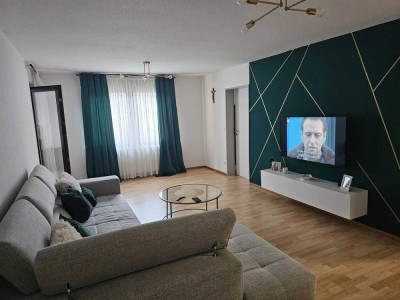 großzügige 2 Zimmer WHG in HN-Sontheim mit Wintergarten, Küche und TG-Stellplatz