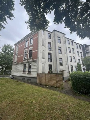 Tolle 3-Zimmer-Wohnung unterm Dach! Auch WG-geeignet!