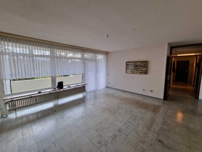 Bezahlbarer Start ins Wohneigentum - 3 Zimmer in Köln Poll.