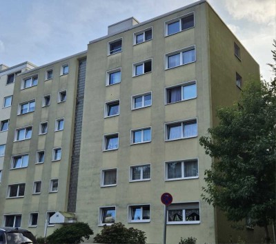 Top-Angebot ! Freiwerdende und ansprechende 2-Zimmer-Eigentumswohnung mit Balkon