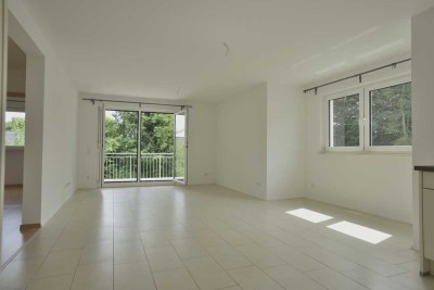 Helle 4-Zi-Whg, KfW40+ Haus, großer Balkon und Ebk in zentraler ruhiger Lage in Darmstadt-Arheilgen