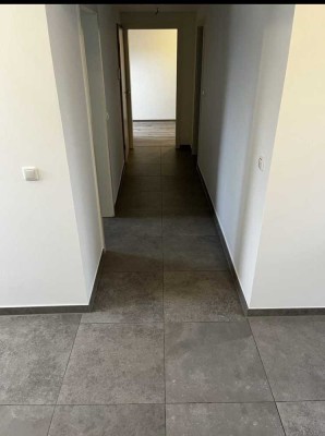 Exklusive, vollständig renovierte 3-Zimmer-Wohnung mit gehobener Innenausstattung in Mainz Weisenau