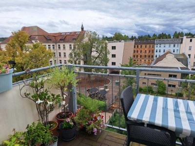 TOP -DG - Wohnung mit Balkon und Stellplatz zu vermieten !