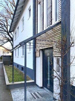 Drei-Zimmer-Etagenwohnung im 1. Obergeschoss mit Balkon und Tageslichtbad
