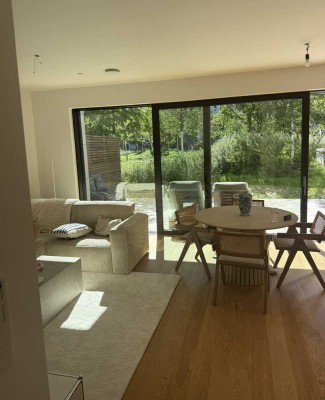 Idealer Lebenstraum - 3 Zimmer Wohnung mit privater Terrasse und Gartenzugang