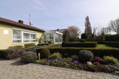 **Schicker moderner Bungalow - 2005/2006 umfassend modernisiert mit Anbau Wintergarten - Bestlage**