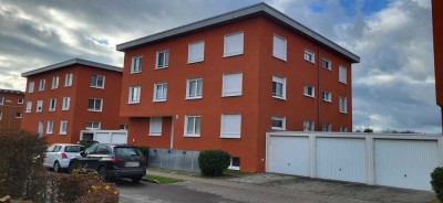 Ohne Makler ! Stilvolle 4-Raum-DG-Wohnung mit gehobener Innenausstattung und Balkon in Weingarten