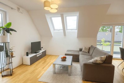 Moderne 3-Zimmer-Dachgeschosswohnung / ELIXHAUSEN
