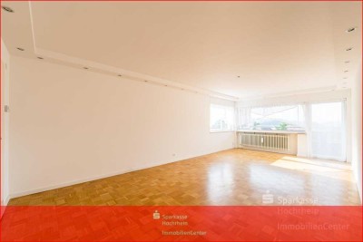 Modernisierte Eigentumswohnung mit Traum-Aussicht über die Dächer von Wehr, 3.OG ohne Lift
