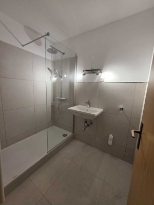 Erstbezug nach Kernsanierung: Hochwertige 3,5 Zimmer Wohnung in Witten-Heven (72m²)