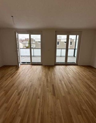 Exklusive 4-Raum-Wohnung mit gehobener Innenausstattung mit EBK in Augsburg