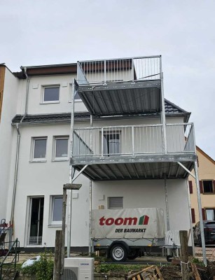 Geschmackvolle 3-Zimmer-Wohnung mit gehobener Innenausstattung mit Einbauküche in Kallstadt