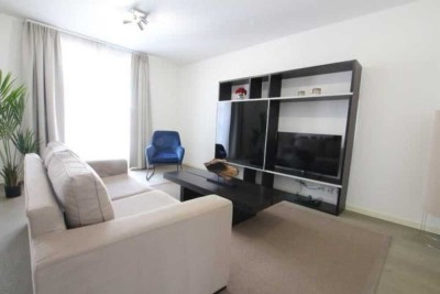 Schöne und sanierte 2-Zimmer-Wohnung mit Balkon und Einbauküche in Achim