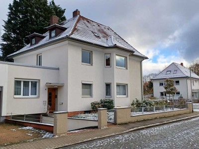 Möblierte 1-Zimmer-DG-Wohnung in Hannover-Ricklingen